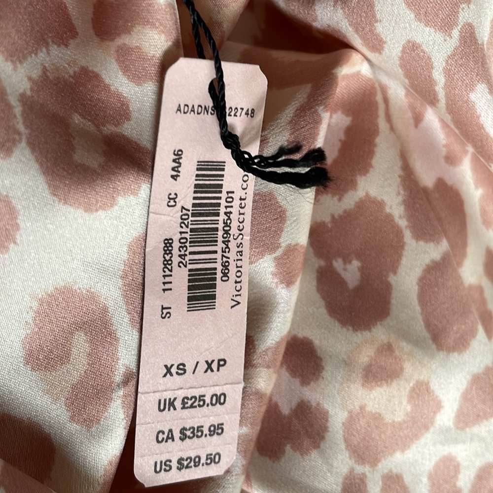 NWT Victoria’s Secret pink pj shirt - Picture 3 of 3